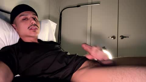 xmomentumx online show from December 10, 2024, 4:34 am