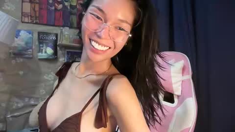 Snapshot of xmonica_cummerx chatting on May 31, 2026, 9:05 am Sweet Monica online show from May 31, 2026, 9:05 am