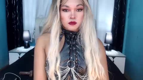 Snapshot of xnaughty_haileyx chatting on January 14, 2025, 9:24 am Hailey online show from January 14, 2025, 9:24 am