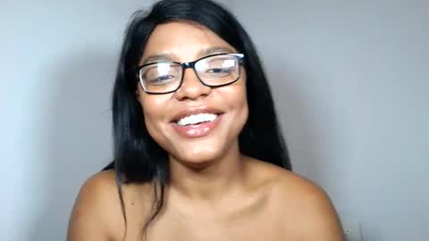 Snapshot of xoeewinters chatting on December 16, 2025, 1:38 pm Xoee Winters online show from December 16, 2025, 1:38 pm