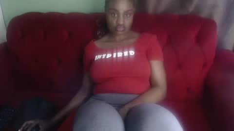 Snapshot of xowie1 chatting on December 18, 2025, 9:15 am Xoe online show from December 18, 2025, 9:15 am