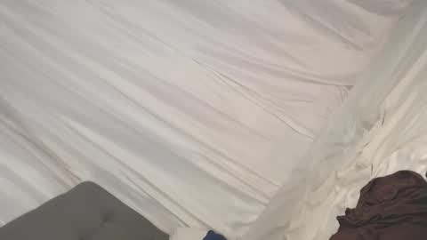 xoxo online show from December 27, 2024, 10:16 pm