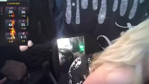 Snapshot of xoxo_chloechance_xoxo chatting on February 1, 2026, 12:42 am Chloe online show from February 1, 2026, 12:42 am