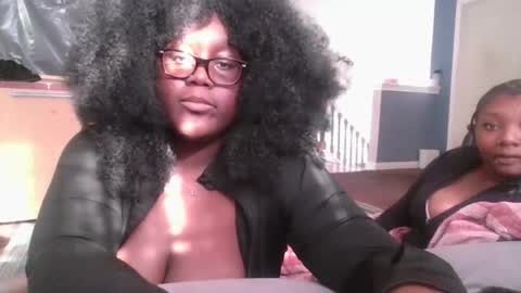 Snapshot of xoxococogirl chatting on July 18, 2026, 10:35 pm ebonibabe online show from July 18, 2026, 10:35 pm