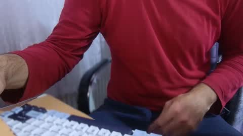 xrokettt online show from December 15, 2025, 8:46 pm