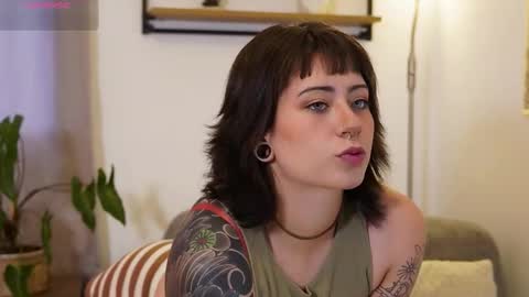 Blue online show from February 16, 2026, 10:17 pm