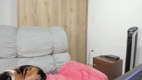 Hellen Sofia instagram hellen5546 online show from March 12, 2026, 2:23 pm