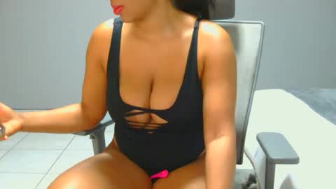 Snapshot of xspiketeex chatting on February 22, 2026, 4:57 am spykeXtee online show from February 22, 2026, 4:57 am