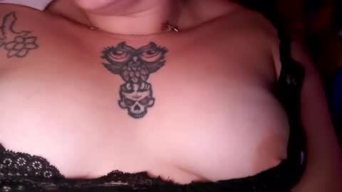 Snapshot of xsweetxgirl27x chatting on October 11, 2025, 5:17 am xsweetxgirl27x online show from October 11, 2025, 5:17 am