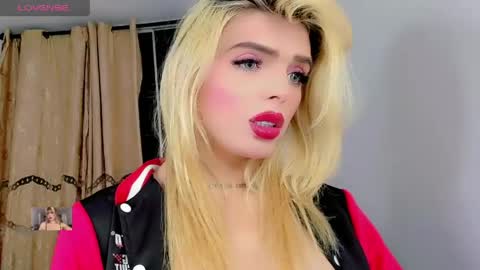 Snapshot of xthesexyboyx chatting on May 31, 2026, 1:47 am Femboy Exotic online show from May 31, 2026, 1:47 am