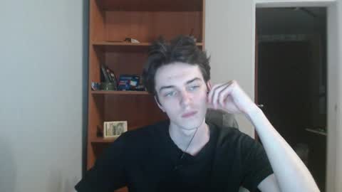 traqqq online show from November 29, 2025, 5:49 pm