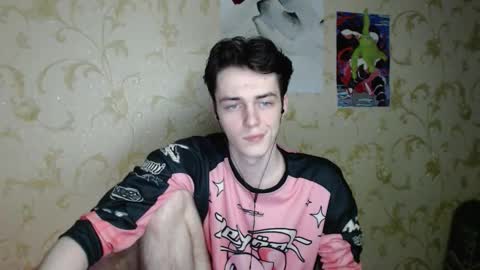 traqqq online show from February 16, 2026, 8:49 pm