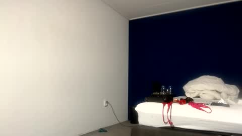 Snapshot of xx19hornyxx chatting on December 27, 2024, 6:03 am max online show from December 27, 2024, 6:03 am