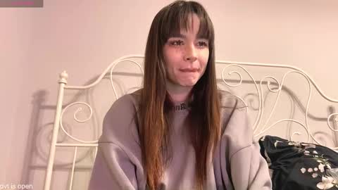 Lily online show from January 9, 2026, 10:33 pm