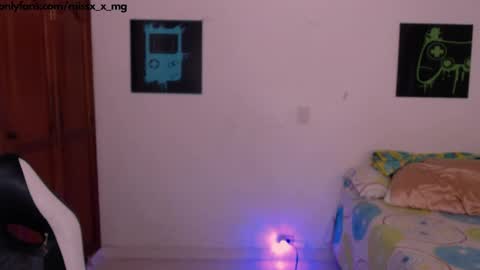 Snapshot of xx_x_mg chatting on April 21, 2026, 6:23 pm Jacky online show from April 21, 2026, 6:23 pm