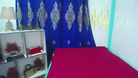 xxapplebabexx online show from February 28, 2025, 8:39 pm