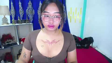 xxapplebabexx online show from March 5, 2025, 6:45 pm