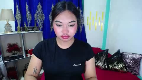 xxapplebabexx online show from March 8, 2025, 5:11 pm