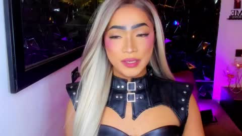 xxasian_goddessxx online show from April 4, 2026, 3:27 am