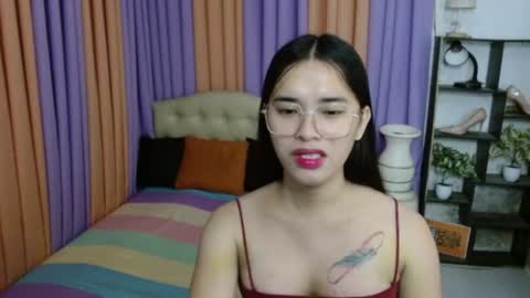 Snapshot of xxbigcockchloexx chatting on December 16, 2025, 5:45 am CHLOES ROOM online show from December 16, 2025, 5:45 am