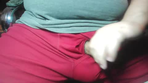 xxdadbod4ladiesxx online show from March 25, 2026, 5:30 pm