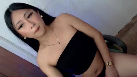 Snapshot of xxexpensive_candy chatting on December 19, 2025, 1:23 am Janae online show from December 19, 2025, 1:23 am