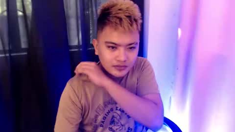 Loyd online show from November 22, 2025, 2:10 am