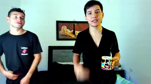 Snapshot of xxhoty0ung_boysxx chatting on February 21, 2025, 8:05 pm David and Mike online show from February 21, 2025, 8:05 pm