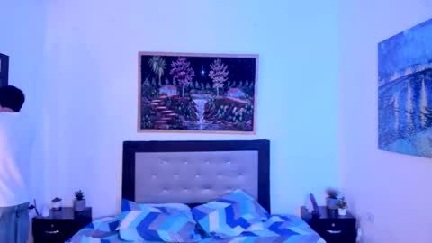 Snapshot of xxhoty0ung_boysxx chatting on September 20, 2025, 6:53 pm David and Mike online show from September 20, 2025, 6:53 pm