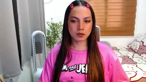 Snapshot of xxjulielovesyouxx chatting on January 17, 2026, 9:03 am July online show from January 17, 2026, 9:03 am