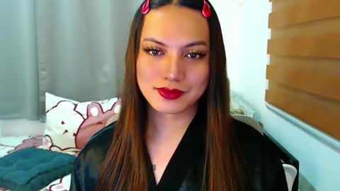 Snapshot of xxjulielovesyouxx chatting on February 3, 2026, 10:20 am July online show from February 3, 2026, 10:20 am