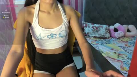 Snapshot of xxkayjeanxx chatting on May 13, 2026, 5:43 pm Aya online show from May 13, 2026, 5:43 pm