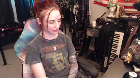 Snapshot of xxlilithmoonxx chatting on January 19, 2026, 2:37 am Lilith online show from January 19, 2026, 2:37 am