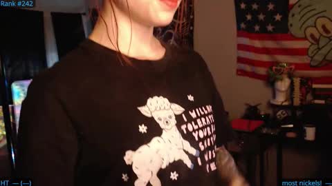 Snapshot of xxlilithmoonxx chatting on February 3, 2026, 3:26 am Lilith online show from February 3, 2026, 3:26 am