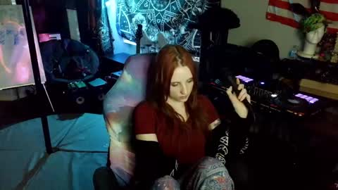 Snapshot of xxlilithmoonxx chatting on April 18, 2026, 2:04 am Lilith online show from April 18, 2026, 2:04 am