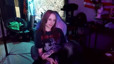 Snapshot of xxlilithmoonxx chatting on May 6, 2026, 12:19 am Lilith online show from May 6, 2026, 12:19 am