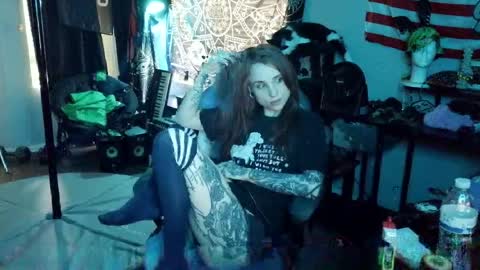 Snapshot of xxlilithmoonxx chatting on May 13, 2026, 12:41 am Lilith online show from May 13, 2026, 12:41 am