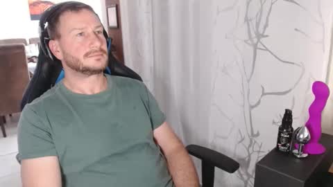 xxmettexx online show from January 5, 2025, 12:42 pm