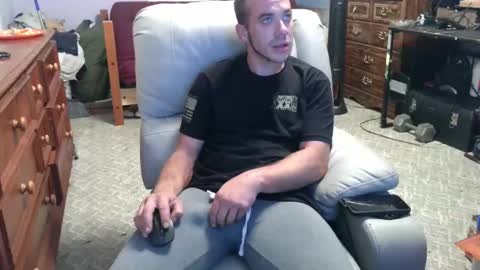 xxScubaStevexx online show from September 27, 2025, 3:22 am