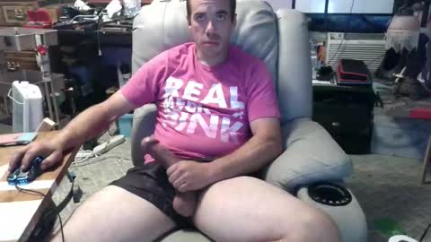 xxScubaStevexx online show from October 18, 2025, 12:17 pm
