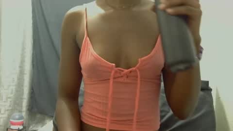 xxsexytalia28 online show from February 12, 2025, 6:51 pm