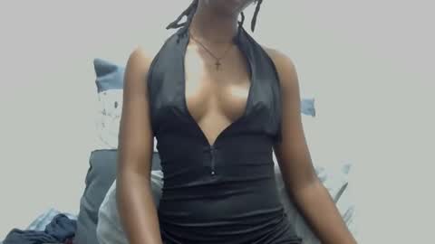 xxsexytalia28 online show from March 7, 2025, 10:10 pm