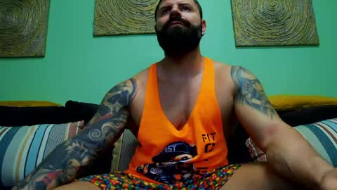 Snapshot of xxtreamleonard chatting on May 24, 2026, 6:29 am Xtream Leonard online show from May 24, 2026, 6:29 am