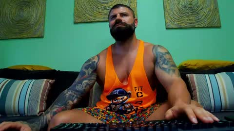 Snapshot of xxtreamleonard chatting on June 2, 2026, 7:43 am Xtream Leonard online show from June 2, 2026, 7:43 am
