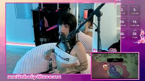 Snapshot of xxunholymusexx chatting on November 13, 2025, 7:46 pm Muse n Poppy online show from November 13, 2025, 7:46 pm