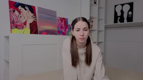 Eva online show from February 26, 2026, 4:33 am