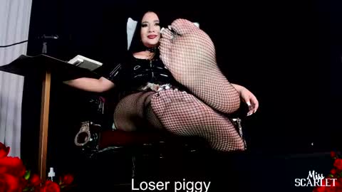 Mistress Scarlet Igmiss scarlet978 online show from September 28, 2025, 3:12 am