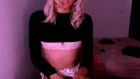 Chiara online show from November 27, 2025, 3:52 am