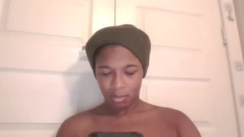 Danielle online show from November 10, 2025, 4:39 pm