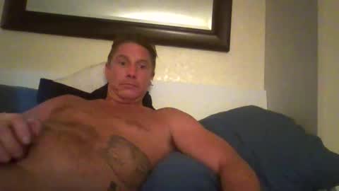 Snapshot of xxxelentdick chatting on April 13, 2026, 9:15 am deeeeznutz online show from April 13, 2026, 9:15 am